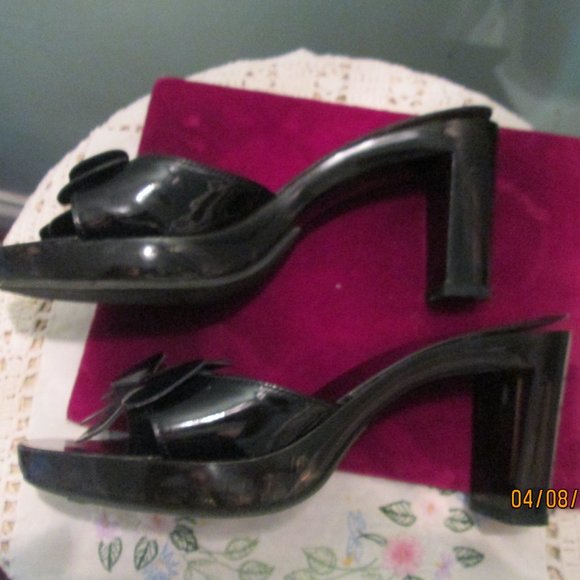 Robert Clergerie Black Patent Leather Floral High Mule Sandals 6 - Picture 8 of 10